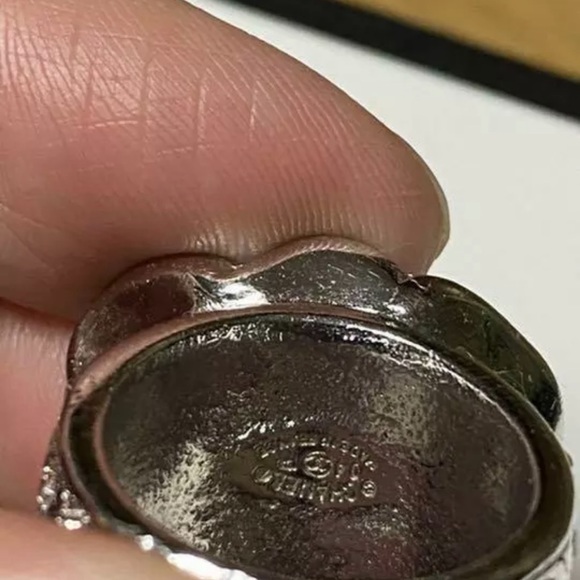 🌹 AUTHENTIC CHANEL RING SIZE 6.5 - Picture 3 of 10